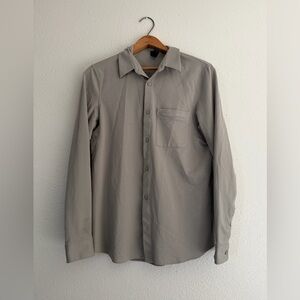 Lululemon Men’s sz Small Commission Long Sleeve Button Up Shirt, Gray/beige